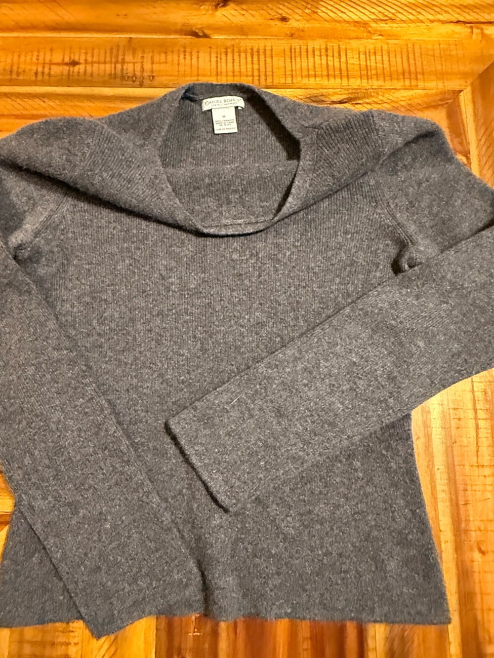 Women’s Gray Boatneck Cashmere Sweater